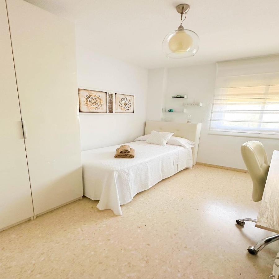 Apartament Catalina - Close To The Beach Estepona Exterior photo